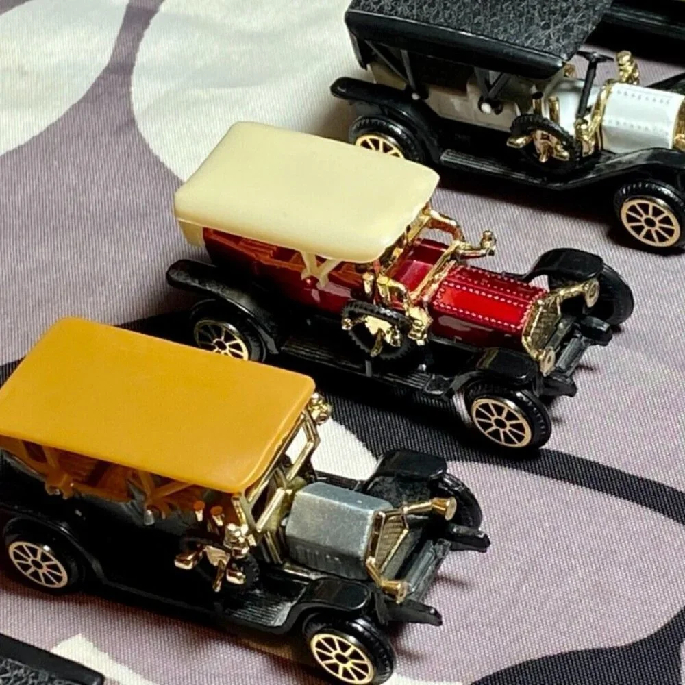Die-cast‎ 1/64 Scale Collectible Model Toy Cars • Custom Lot Of 9 • EUC